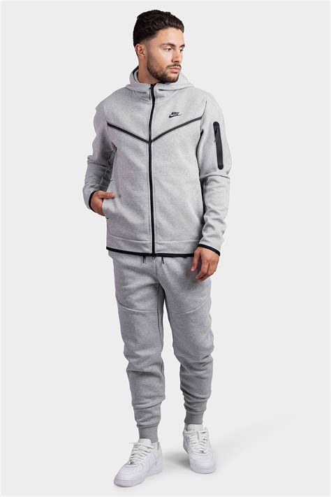 grijze nike tech trainingspak|nike tech fleece aanbieding.